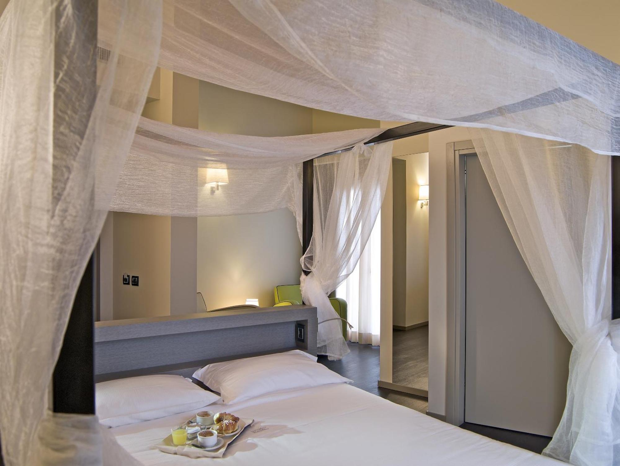 Harmony Suite Hotel Селвино Екстериор снимка