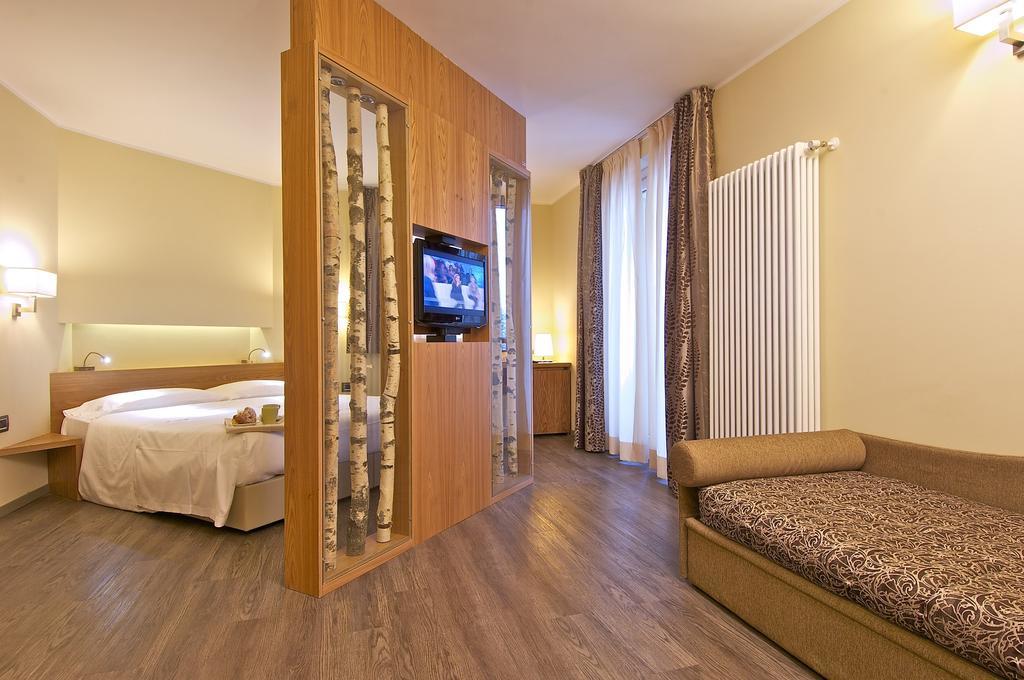 Harmony Suite Hotel Селвино Стая снимка